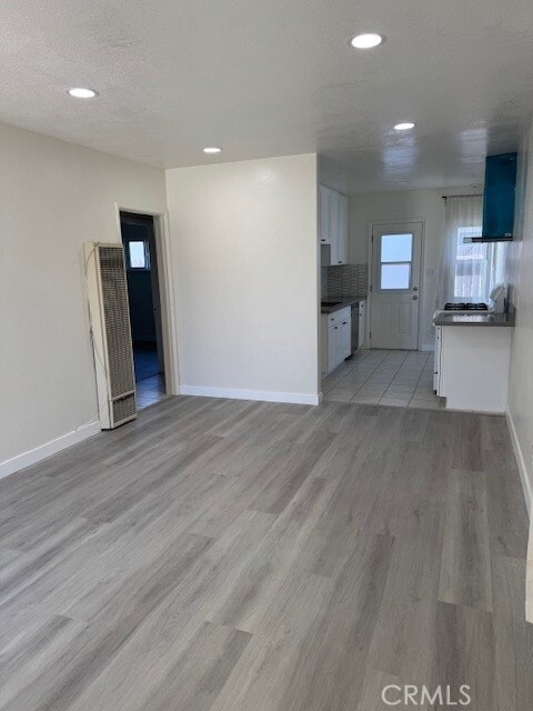 Building Photo - 237 Costa Mesa St