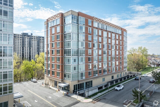 Building Photo - Trio Apartments