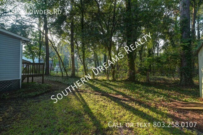 Building Photo - 1808 Lowder Dr