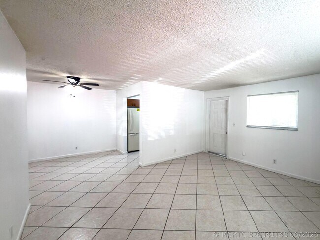 Building Photo - 4109 Riverside Dr