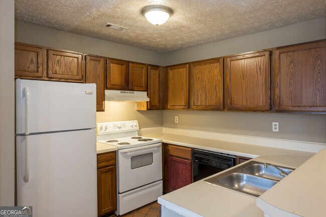 Building Photo - 4838 Westridge Dr