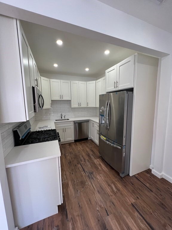 Primary Photo - 40 Tennis Rd