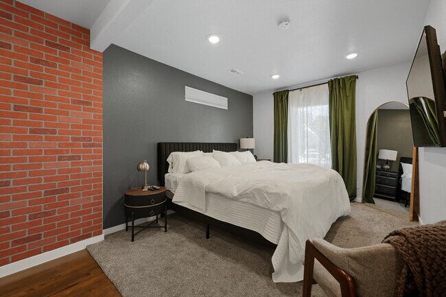 Building Photo - 1119 Prosser Ave