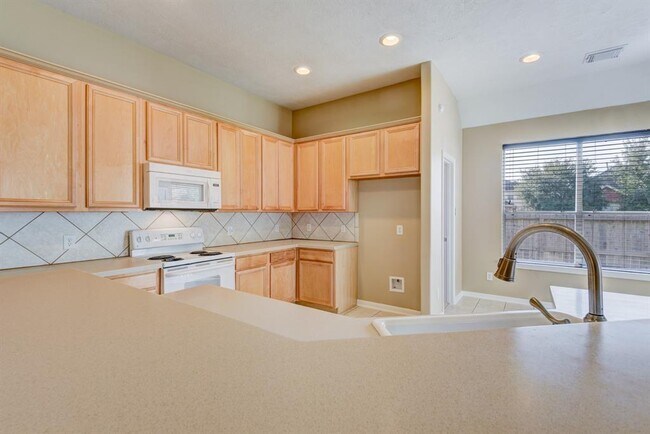 Building Photo - 21903 Hannover Ridge Dr