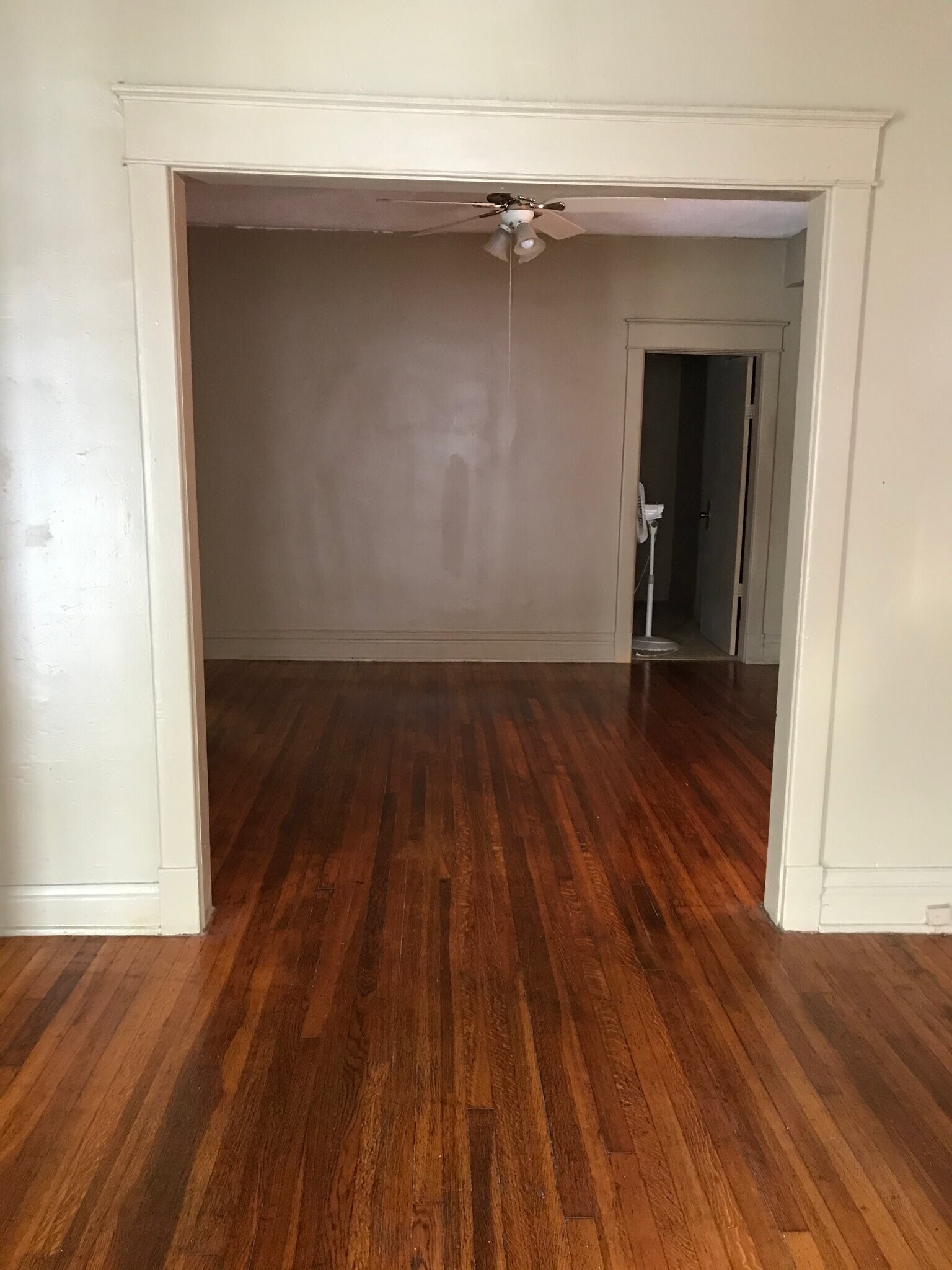 Building Photo - 3604 E 58th St