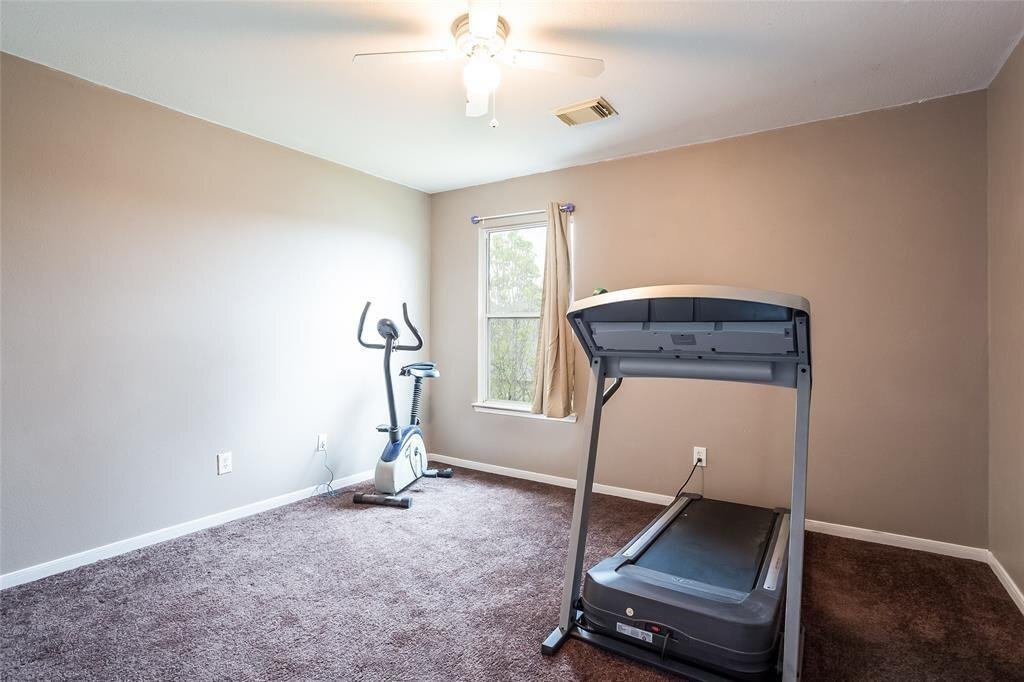 Building Photo - 21910 Willow Downs Dr