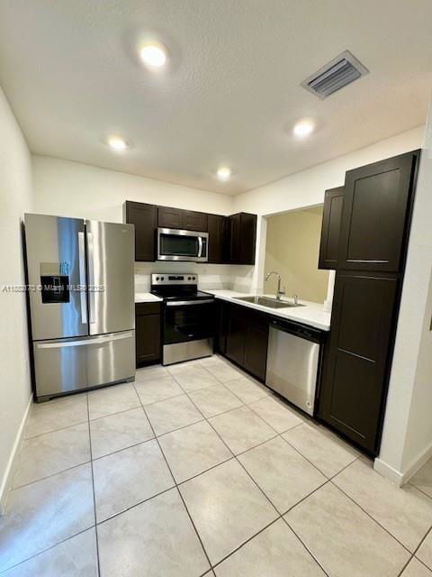 Building Photo - 557 NE 5th Terrace