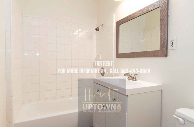Building Photo - 519 S Tamarind Ave