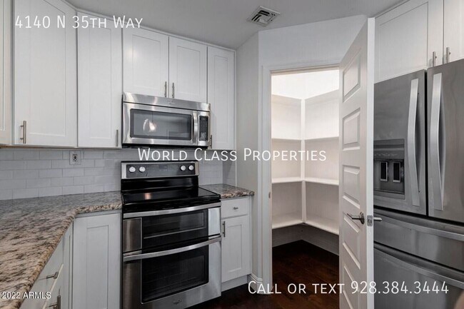 Building Photo - 4140 N 35th Way