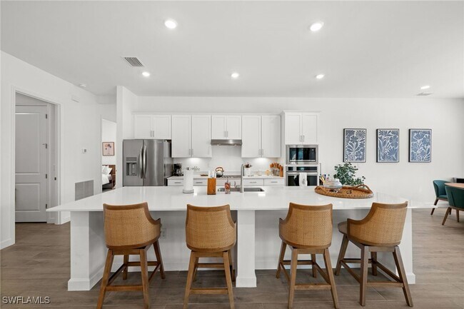 Building Photo - 10798 Timber Creek Dr