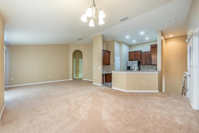 Building Photo - 6750 Eagle Feather Dr