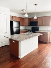 Building Photo - 117 Flatview Way