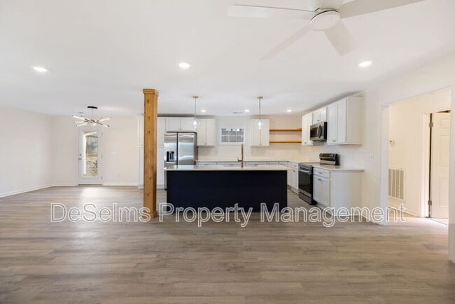 Building Photo - 4204 Brush Hill Rd