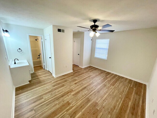 Building Photo - 1 bed 1 bath for rent in Flowood!!