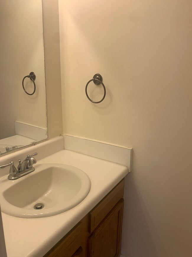 Building Photo - 6133 Highcastle Ct
