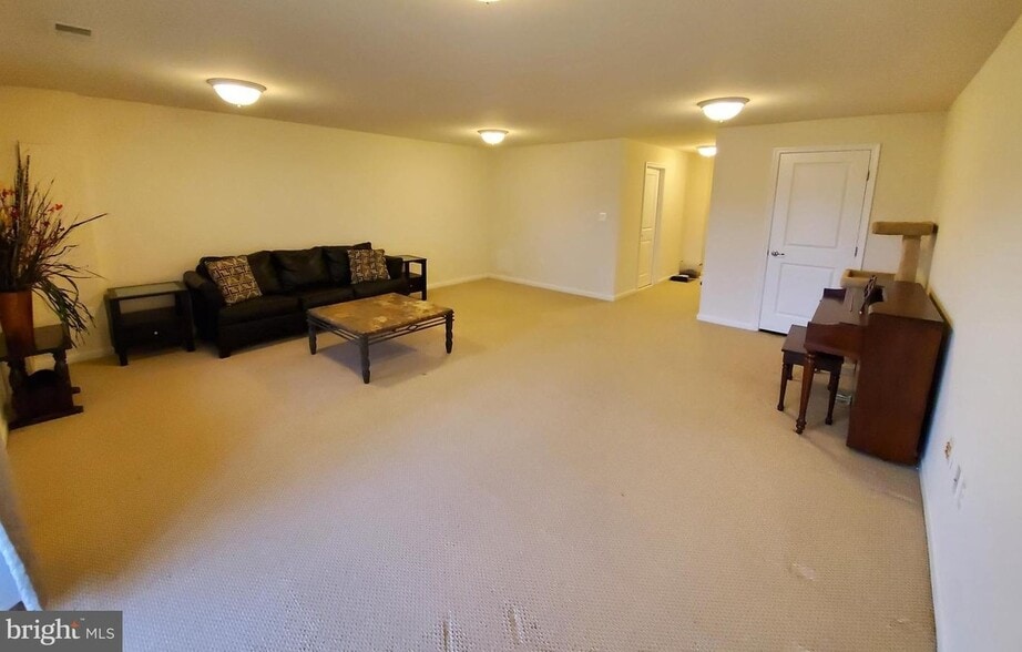 Huge Rec Room in Walk-Out Basement - 3107 Alliance Ct