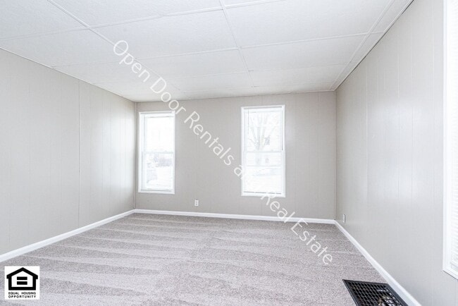 Building Photo - 229 E William St