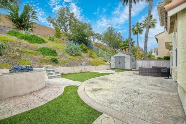 Building Photo - 6057 Paseo Carreta