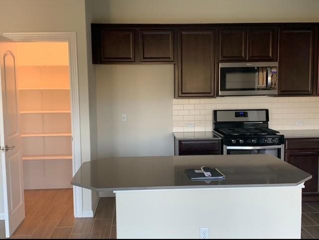 Building Photo - 13902 Osmarea Dr
