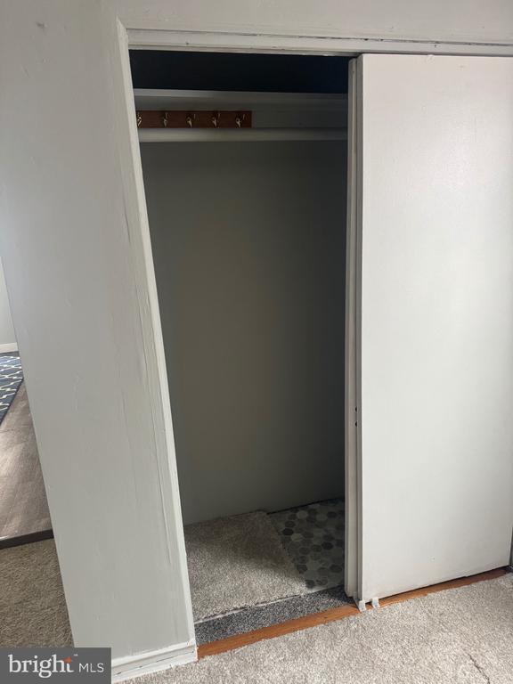 Building Photo - 607 West Lawn Ave