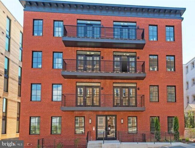 Primary Photo - 1412 Chapin St NW
