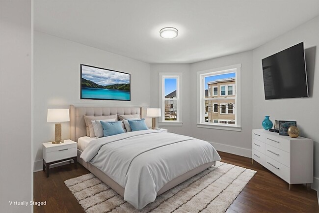 Building Photo - 18 Ronan St