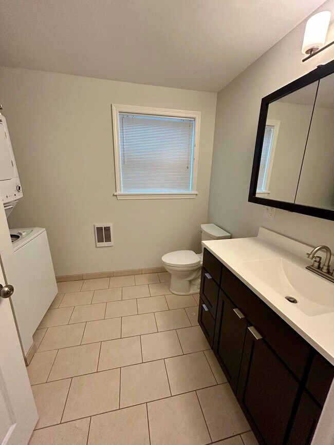 Building Photo - 118 Ashcraft Rd