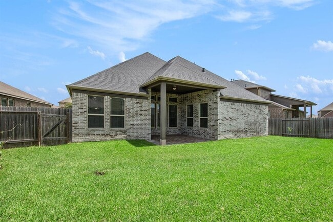 Building Photo - 18911 Cypress Bay Dr