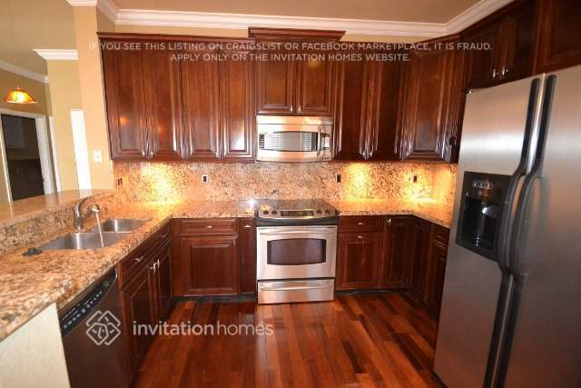 Building Photo - 7777 Thornlee Dr