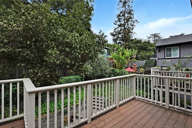 Building Photo - Perfect Blend of Piedmont Ave Energy & Tree-Lined Tranquility