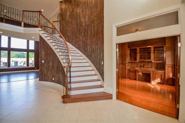 Building Photo - 2603 Braer Ridge Dr