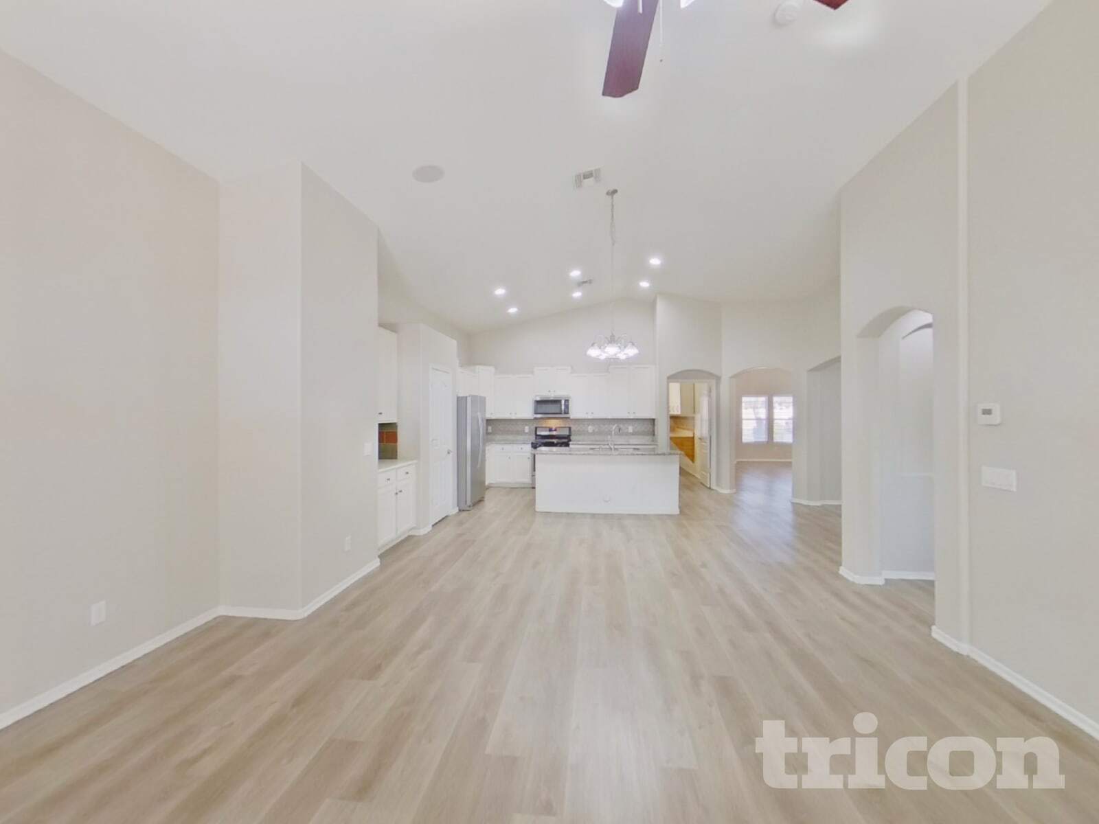 Building Photo - 8529 W Hughes Dr