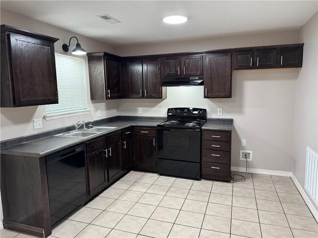 Building Photo - 2154 Kristy Ln