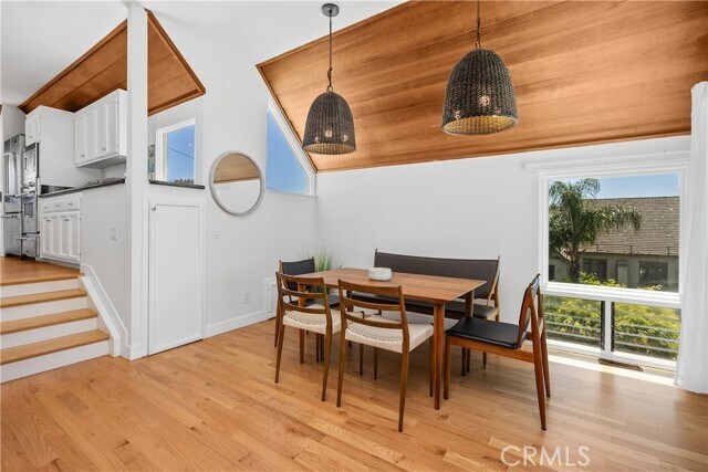 Building Photo - 390 St Ann's Dr