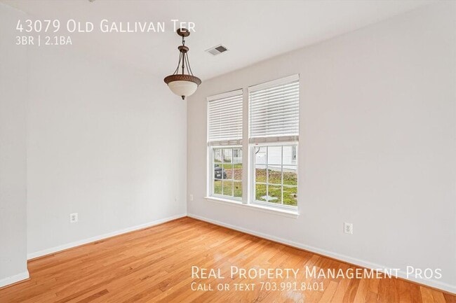 Building Photo - 43079 Old Gallivan Terrace