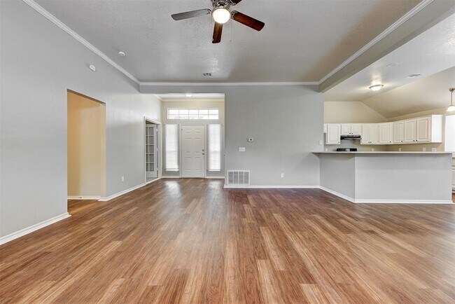 Building Photo - 1805 Lois Lynn Ln
