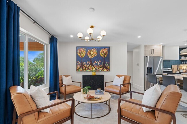 Building Photo - 450 NE 5th Cir