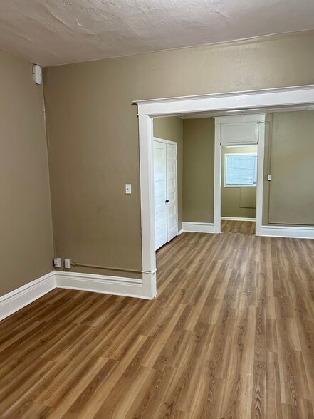 Building Photo - 251 E Broadway