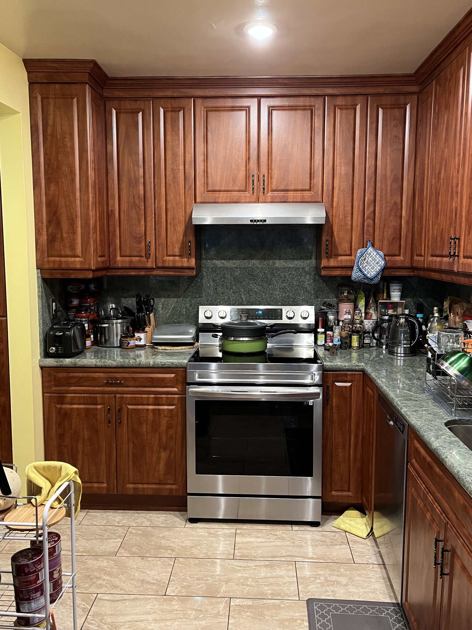 Building Photo - 1300 Midvale Ave