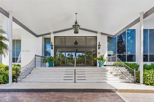 Building Photo - 4280 Galt Ocean Dr