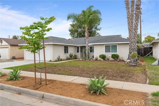 Building Photo - 5561 Spa Dr