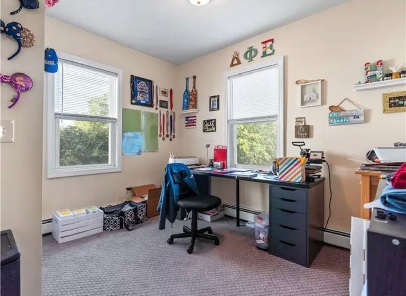 Building Photo - 406 N Broadway