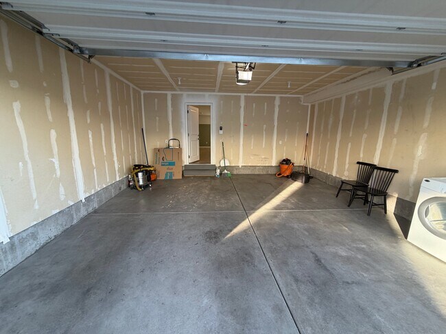 Building Photo - 5122 W Dolce Ct