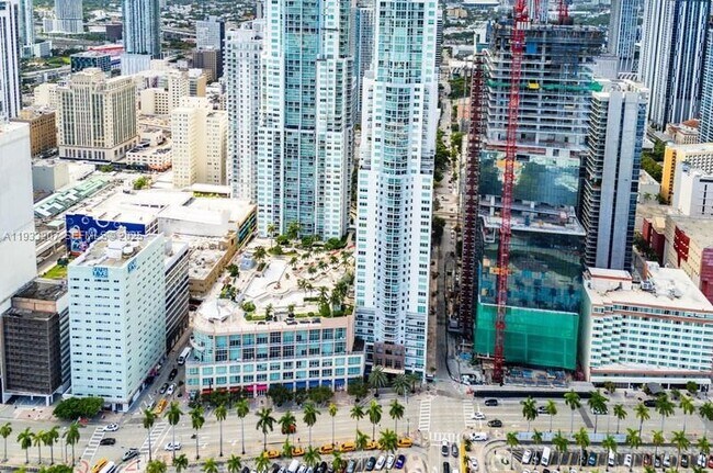 Building Photo - 253 NE 2nd St