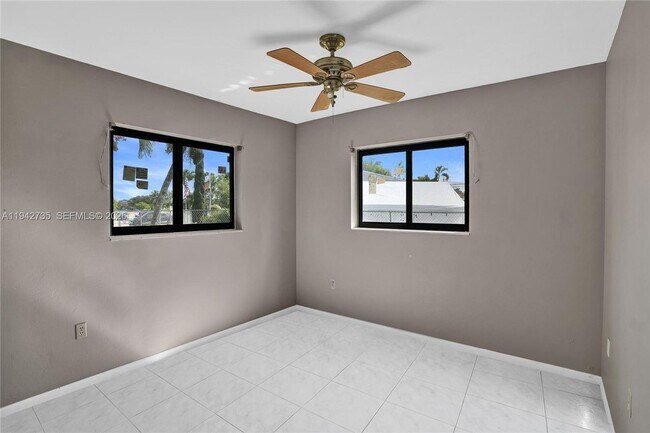 Building Photo - 28640 SW 146th Ave