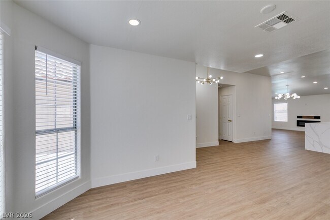 Building Photo - 7824 W Villa Finestra Dr