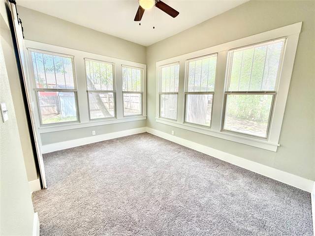 Building Photo - 1201 E Lamar St