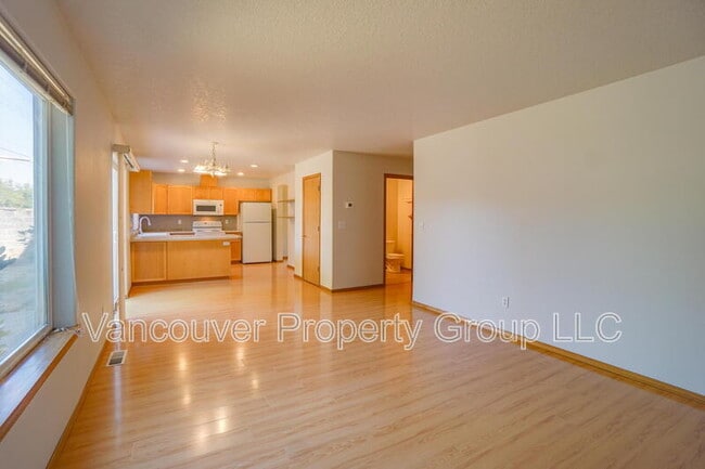 Building Photo - 6416 NE 163rd Ave
