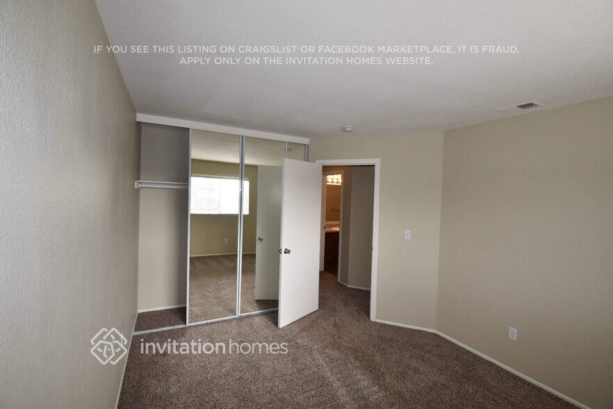 Building Photo - 260 Cimarron Dr