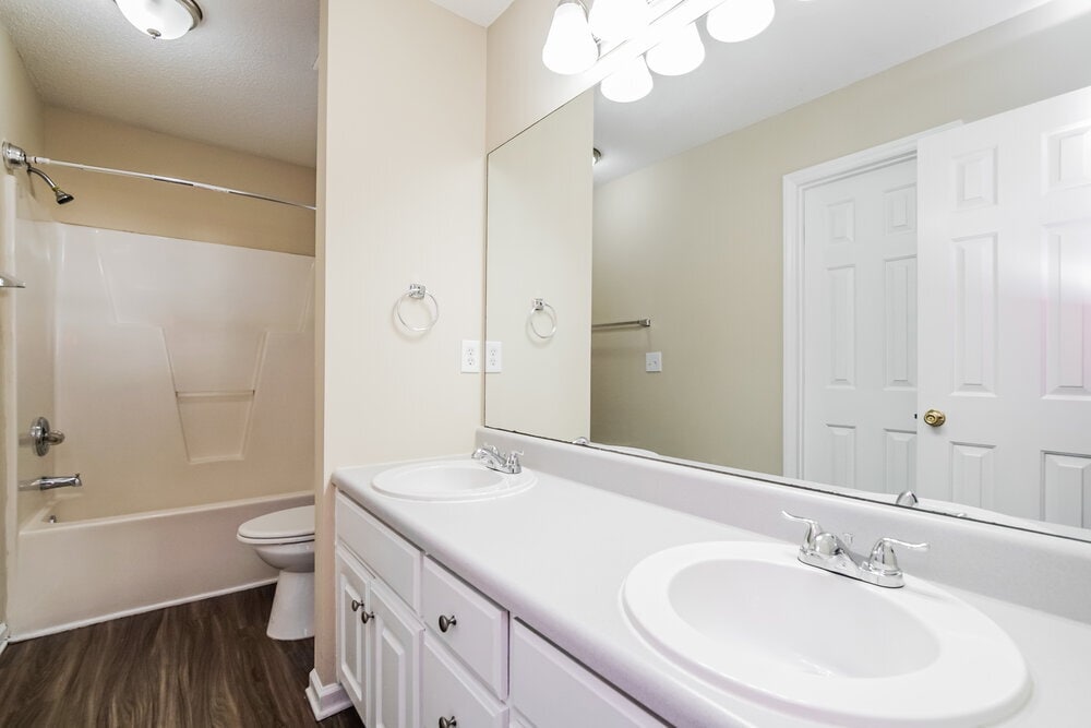 Building Photo - 68 Bent Creek Ct